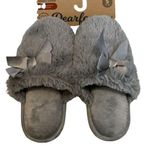 Dearfoams  memory foam faux fur slippers indoor/outdoor grey with bow slip on 6 Photo 0