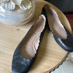 Chloé Chloe Lauren Scalloped Ballet Flats in Black Size 37.5 Photo 4