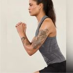 Athleta New  M Momentum Seamless Heather Tank Gray Medium Photo 7