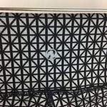 Lululemon  Black & Gray Print Mid Rise Athletic Sport Workout Yoga Leggings 6 Photo 4