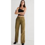 Madewell Garment-Dyed Low-Slung Straight Cargo Pants in Classic Olive Size 27 Photo 3