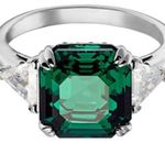 Swavorski NWT Swarovski ring Photo 1