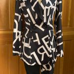 Lavishly Paris Nwt, New, Women’s Letter Print Pant Suit. Photo 0