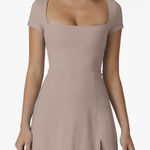 Athletic dress Photo 0