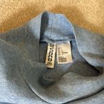 Divided  Crop Top Photo 3