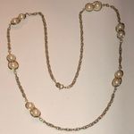 Elegant Vintage Gold Tone and Faux Pearl Classic Retro Necklace Photo 0