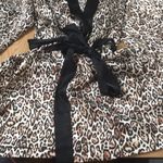 Victoria's Secret Women Victoria’s Secret Animal Print Lightweight Silky Satiny Robe Size Xs/Small Photo 2
