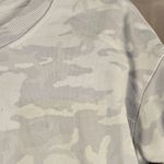 Lululemon  Womens Incognito Camo Alpine White Multi Perfectly Oversized Crew 0 Photo 2