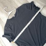 Lululemon Crop Tshirt classic fit cotton blend womens Black (size 10) athleisure Photo 2