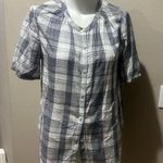 Universal Threads Universal thread blue plaid short sleeve button up blouse Photo 2