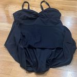 Lands' End  women’s black one piece swim dress size 10p. Photo 6