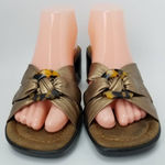 Easy Spirit  Womens Vanisht Sandals Brown Leather Wedge Heels Slip Ons 9.5 M Photo 4