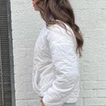 Avalanche White quilted puffer jacket with pockets sz s  Photo 1