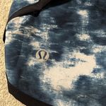 Lululemon Speed Short 2.5” Low Rise Size 6 Sea Side Silver Fox Alberta Lake Blue Photo 4