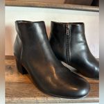 J. Adams EUC black boots Photo 4
