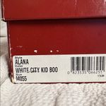 Arturo Chiang Alana White city Knee Photo 4