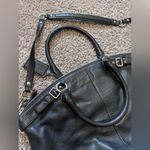 Coach Black Madison Lindsey Leather Tote with Zip Closure and Front Pocket EUC Photo 3