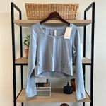 Athleta NWT  Shanti Eyelet Top in Begonia Blue Star, XL Photo 2