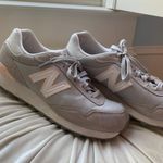 New Balance Sneakers  Photo 0