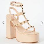 Shoedazzle Tan Platform Heel Photo 0