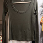 Old Navy  Women's Dark Green Long Sleeve Tee Photo 0