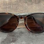 Brown Tortoise Sunglasses Photo 0