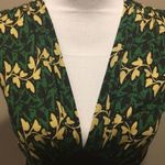Diane Von Furstenberg  Green & Black Floral Silk Jersey Sleeveless Tie Top Size P Photo 1