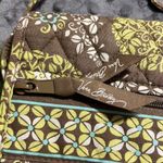 Vera Bradley  Sitting in a Tree Cross-body Bag measurements in pictures green Photo 2
