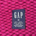 Gap  cardigain, Size Medium‎ Photo 4
