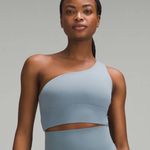 Lululemon  Asymmetrical Align Bra Photo 0
