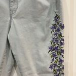 Martha Stewart Light Wash Skinny Jeans Embroidered Purple Flowers Size 10 Blue Photo 2