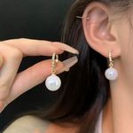 Pearl Earrings New fashion temperament earrings Gold Photo 1