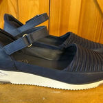 Baretraps  Harmony Slip On Mary Jane Shoes Size 8.5M Navy Photo 0