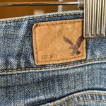 American Eagle  Blue Jean Denim Floral Embroidery Cut Off Shorts Size 2 Photo 4