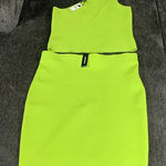 EXPRESS NWT  Green Two-Piece One Shoulder Top & Skirt Size L Photo 0