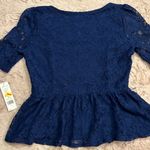 Elle Short Sleeve Blouse In Size Small Photo 5