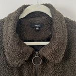 Very J Light weight olive green/brown zip up jacket in size Large Photo 2