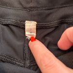 Lululemon Dance Studio Mid-Rise Cropped Pant Lightweight Swift Fabric Size 2 Photo 9