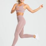 women's best Essential Leggings Photo 0