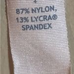 Lululemon  Dance Studio Mid-Rise Crop 25"
Black size 4 Photo 3