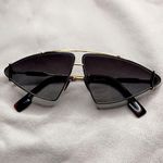 Burberry Sunglasses Photo 0
