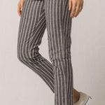 Tilly's Ivy & Main Grey Stripe Crop Pants Photo 0