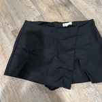 by the way. Revolve Black Skort Size L Photo 3
