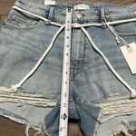 Good American  Petite Girlfriend‎ Mid Rise Relaxed Distressed Jean Shorts Blue 27 Photo 7
