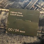 Wild Fable  Women's Medium Wash High Rise Cut-Off Jean Shorts - Size 00 - NWT Photo 1