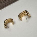 Swavorski Napier Gold Tone Large Curved Stud Pierced Earrings Signed Photo 9