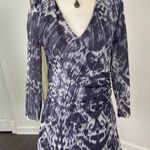 Early 2000's Soft Grunge Gray White Graphic Wrap Long Sleeve V Photo 2