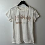 Urban Outfitters Distressed Def Leppard T Shirt White Medium M Music Band Graphic Tee High N Dry Photo 15