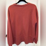 Universal Threads Universal Thread rust red oversized Crew Neck high-low sweatshirt size S Photo 2
