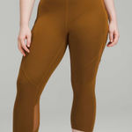 Lululemon  Logo Waistband High-Rise Training Crop 21"
Rich Caramel size 6 Photo 0
